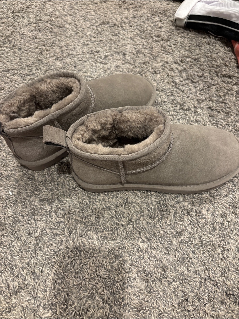 Women's Cozy Faux-Shearling Slip-On Ankle Slippers - Gray